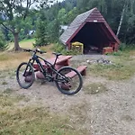 Apartament Elbrus Czyrna Wypożyczalnia Rowerów E-bike Czyrna Szkoła Narciarska&wypożyczalnia Serwis *