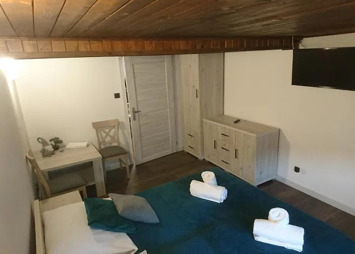 Elbrus Czyrna Wypozyczalnia Rowerow E-bike Czyrna Szkola Narciarska & Wypozyczalnia Serwis * شتوروك