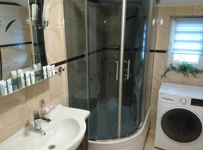 Elbrus Czyrna Wypozyczalnia Rowerow E-bike Czyrna Szkola Narciarska & Wypozyczalnia Serwis شقة شتوروك