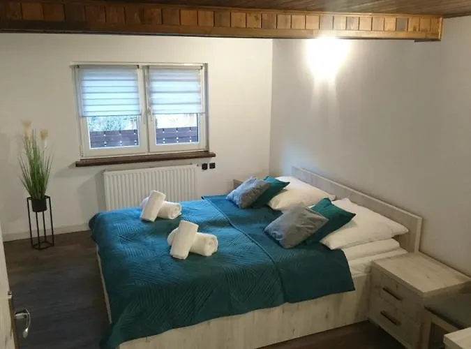 Elbrus Czyrna Wypozyczalnia Rowerow E-bike Czyrna Szkola Narciarska & Wypozyczalnia Serwis * شتوروك