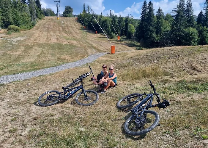 Elbrus Czyrna Wypozyczalnia Rowerow E-bike Czyrna Szkola Narciarska & Wypozyczalnia Serwis Szczyrk